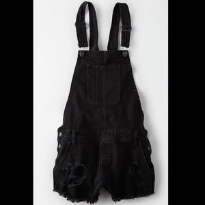 SOLD** AEO Short Overalls